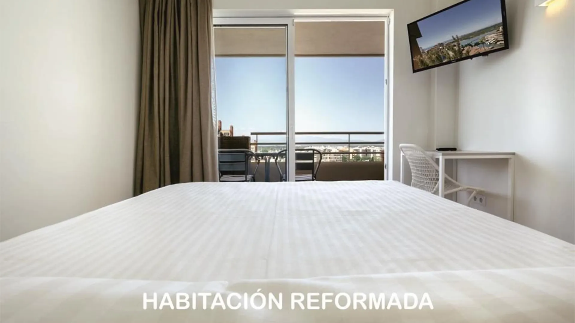 Hotel Prestige Sant Marc Roses 4*,