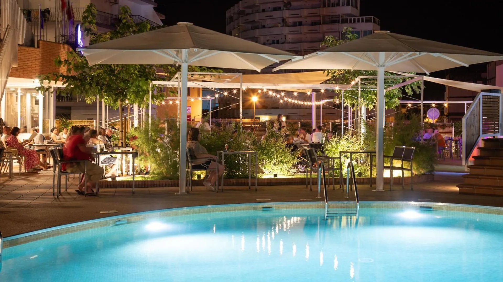Hotel Prestige Sant Marc Roses 4*,  Hiszpania