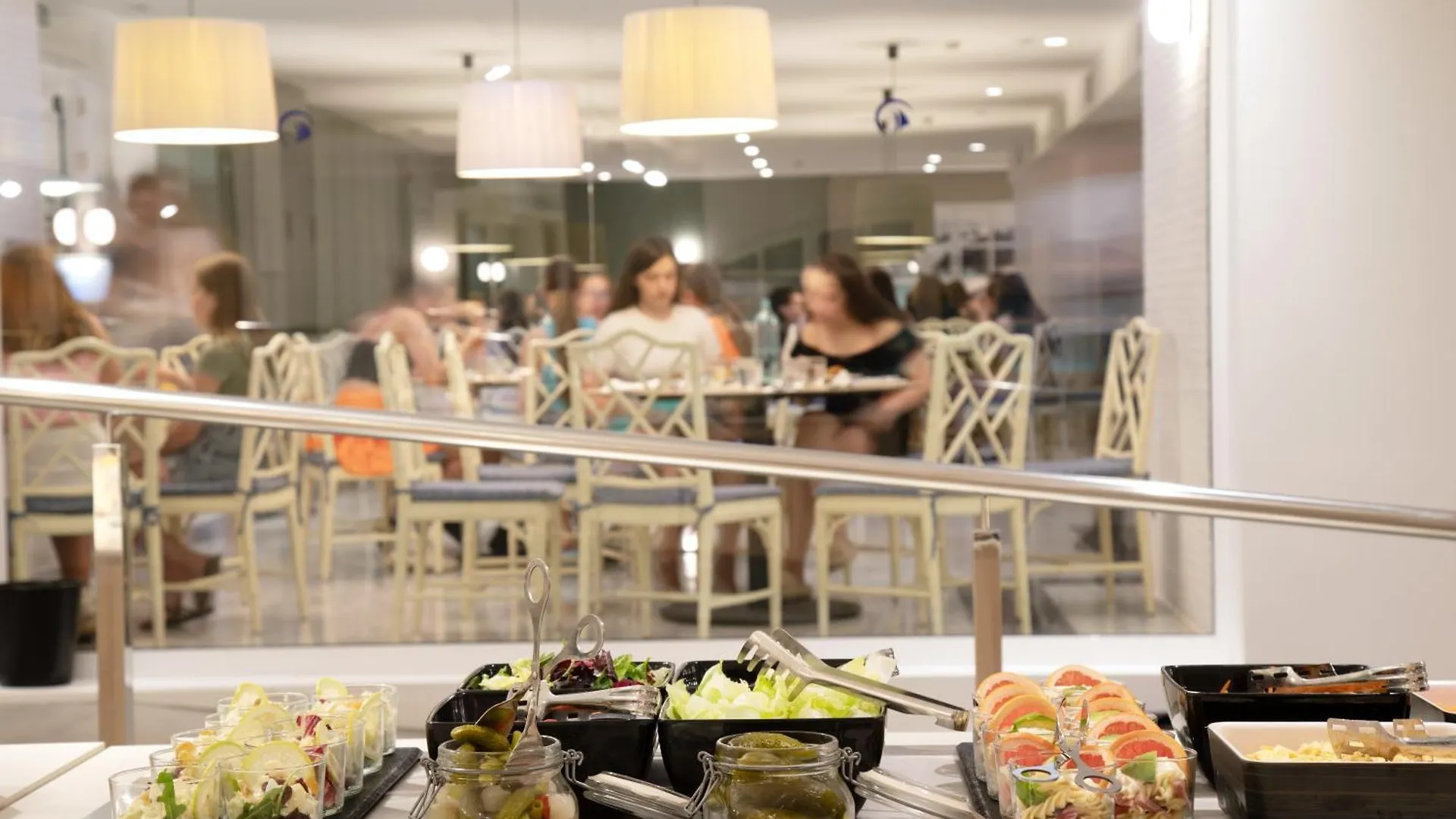 Hotel Prestige Sant Marc Roses 4*,  Hiszpania